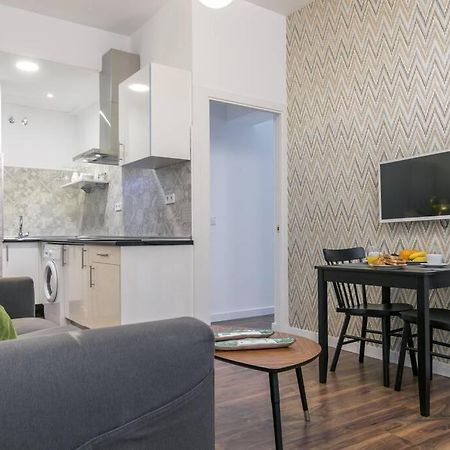 Apartamentos Plaza De Pedro Zerolo I 马德里 外观 照片